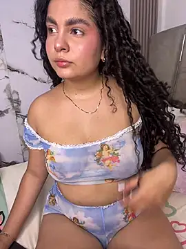 Yassy 11 online show from May 10, 2026, 1:22 am