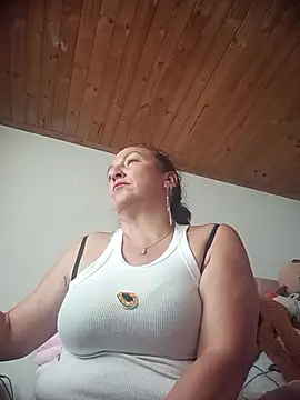 dangerous milf online show from June 30, 2026, 7:48 pm