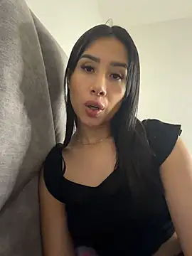 Snapshot of SophiaaRose18 chatting on May 29, 2026, 5:38 am SophiaaRose18 online show from May 29, 2026, 5:38 am