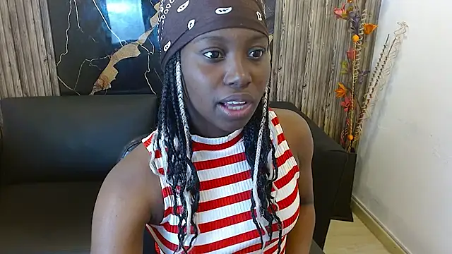 luna bella160920 online show from June 12, 2026, 1:21 pm