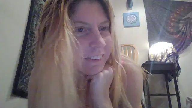 daddys girl333 online show from July 18, 2026, 2:38 am