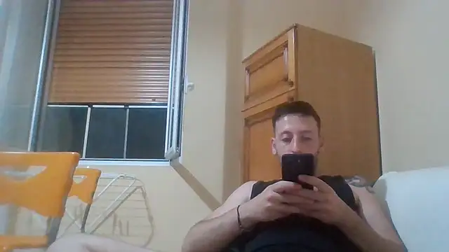 Snapshot of VincentZe99 chatting on June 25, 2026, 1:16 am VincentZe99 online show from June 25, 2026, 1:16 am