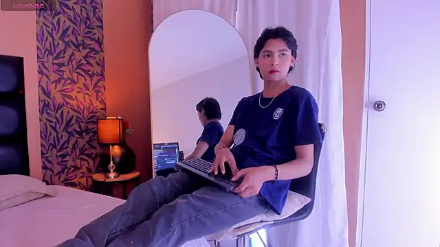 Snapshot of tian_sex chatting on July 4, 2026, 8:15 pm tian sex online show from July 4, 2026, 8:15 pm