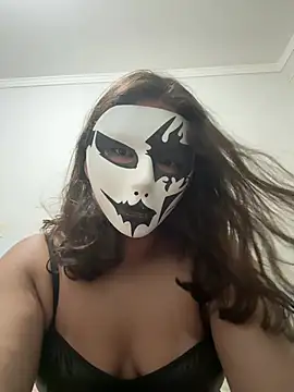 cherrybr01 online show from May 11, 2026, 7:47 am