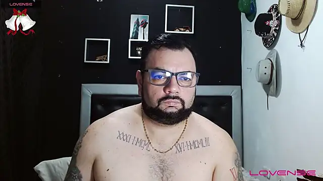 perverseveteranmanxxx online show from December 28, 2024, 4:41 am