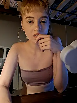 blubunny222 online show from May 30, 2026, 8:39 pm