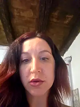 Nicolevellori online show from May 14, 2026, 7:37 am