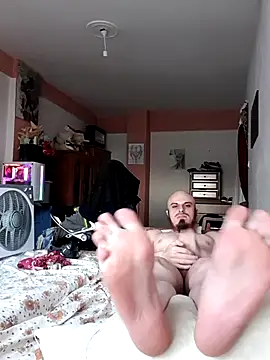 Snapshot of BAREFOOTSOLE99 chatting on July 17, 2026, 5:18 pm BAREFOOTSOLE99 online show from July 17, 2026, 5:18 pm
