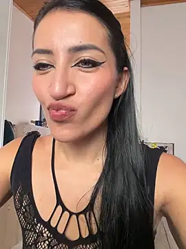 Snapshot of Charlottee01- chatting on June 8, 2026, 7:36 pm Charlottee01- online show from June 8, 2026, 7:36 pm