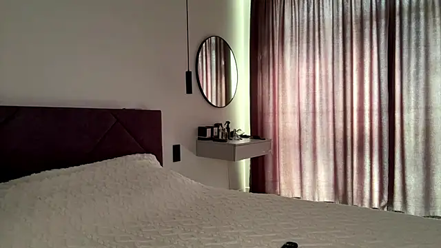 KarieEgge online show from July 8, 2026, 3:16 pm