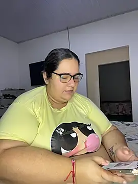 marianacooper1234 online show from May 26, 2026, 5:31 pm