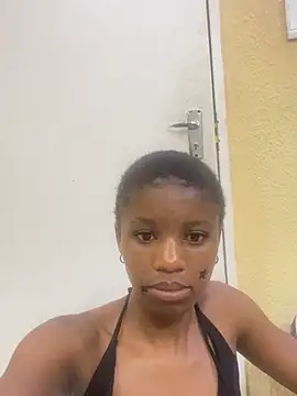 littlevirginangelxx online show from May 24, 2026, 9:31 pm