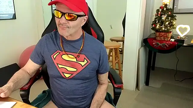 hotdadbod online show from December 18, 2024, 9:18 pm