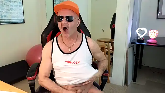 hotdadbod online show from January 17, 2025, 9:28 pm