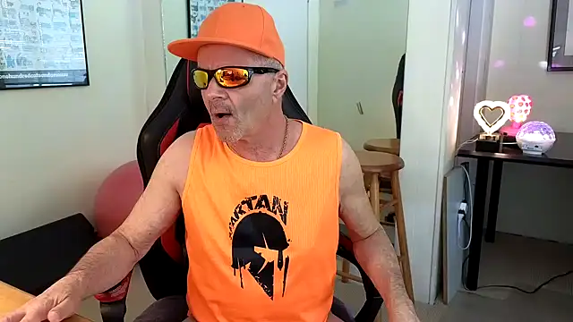 hotdadbod online show from January 26, 2025, 9:18 pm