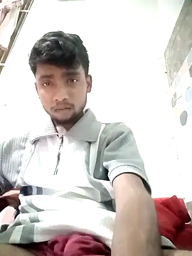 Umeshcr07 online show from May 12, 2026, 3:20 pm