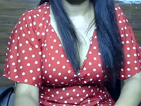 Snapshot of isha_hity chatting on May 27, 2026, 6:43 am isha hity online show from May 27, 2026, 6:43 am