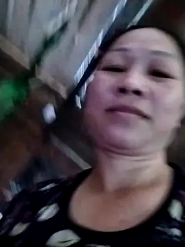 -Titytan- online show from May 27, 2026, 8:22 am