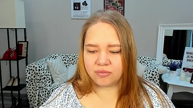 DianaKristol online show from May 20, 2026, 6:19 am