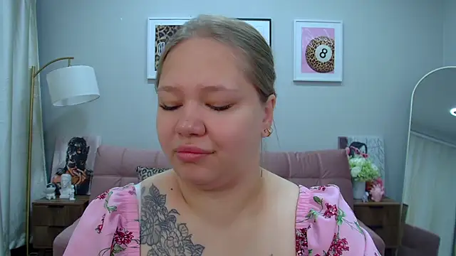 Snapshot of DianaKristol chatting on July 11, 2026, 6:27 am DianaKristol online show from July 11, 2026, 6:27 am