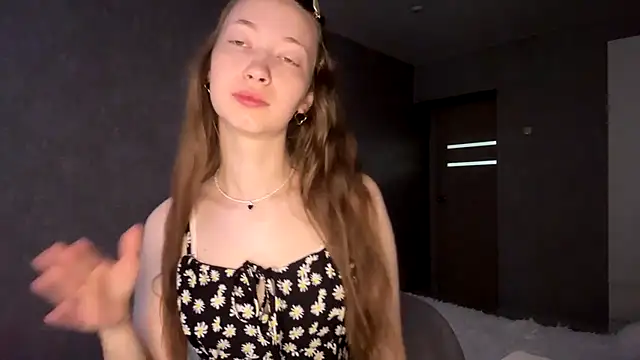 Emily Mur  online show from July 13, 2026, 4:59 am