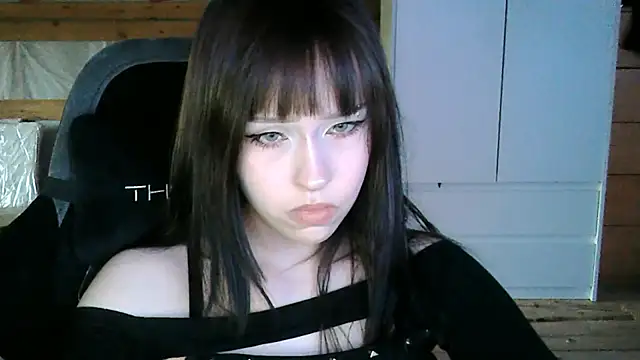 NoirEva online show from May 27, 2026, 4:59 pm