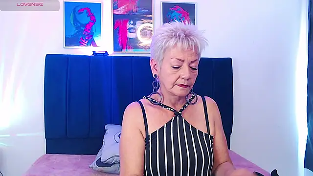 Jacky Smith1 online show from May 27, 2026, 7:33 pm