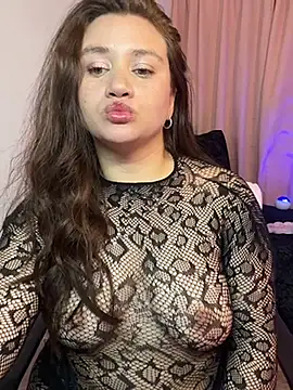 Sami ferrer online show from May 21, 2026, 2:40 am
