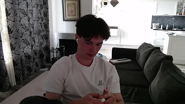 arthur   king online show from May 22, 2026, 2:01 pm