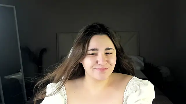 Ayleen Gece online show from June 17, 2026, 3:31 am