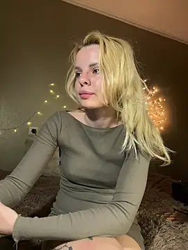 Snapshot of MissAnabel_ chatting on May 28, 2026, 6:27 pm MissAnabel online show from May 28, 2026, 6:27 pm