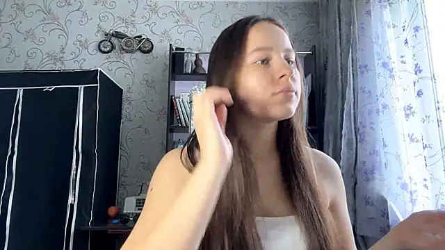 KathyrnEdmison online show from May 29, 2026, 7:39 am