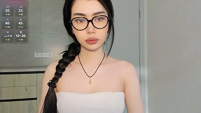 Snapshot of adelinya chatting on May 23, 2026, 12:31 pm adelinya online show from May 23, 2026, 12:31 pm