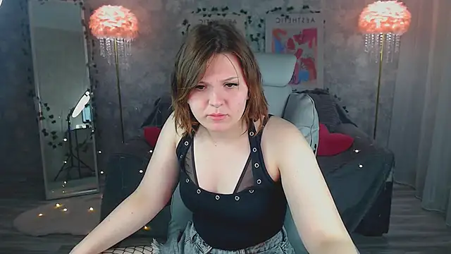 AgathaAgnia online show from May 26, 2026, 6:04 pm