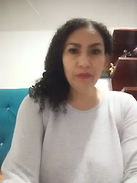 paulett15 online show from July 10, 2026, 2:08 pm