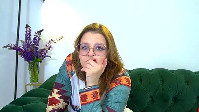 AlexaAvery online show from May 30, 2026, 6:21 am