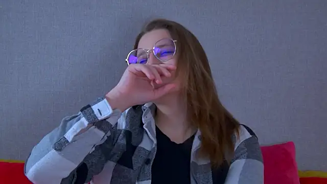 AlexaAvery online show from July 9, 2026, 6:28 am