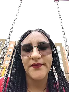 CAROLINA--04 online show from May 28, 2026, 4:37 pm