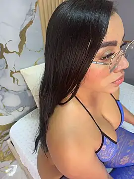 emily-Hornyy online show from July 16, 2026, 12:33 pm