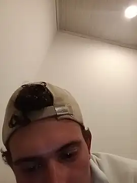 El CharlyX69X online show from June 8, 2026, 5:52 am