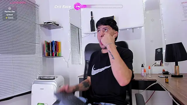StefanoBigCock online show from May 29, 2026, 7:01 pm
