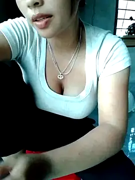 Snapshot of Mirra-a chatting on July 11, 2026, 7:22 am Mirra-a online show from July 11, 2026, 7:22 am