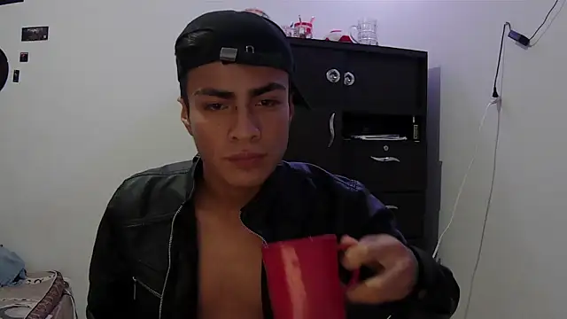 Fenix hardcock online show from May 18, 2026, 11:16 am