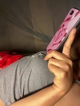 Linda-babyy online show from July 21, 2026, 12:13 am