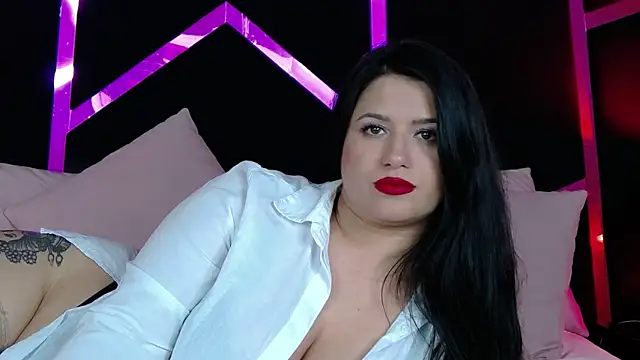EssenaMonroe online show from July 6, 2026, 3:47 pm