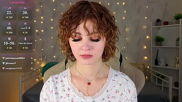 Kira  Fluffy online show from July 14, 2026, 2:05 am