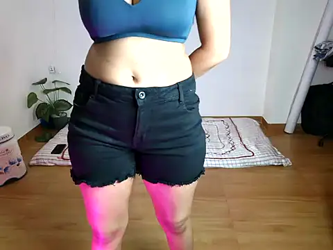 Itszriya online show from May 18, 2026, 3:29 pm