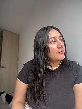 Vyolet  online show from June 19, 2026, 12:42 pm