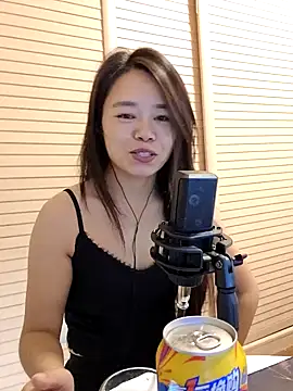 yueyue 99 online show from May 22, 2026, 3:17 pm