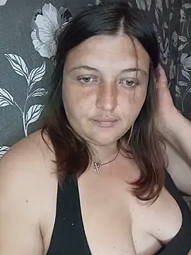 Angelina9612 online show from May 15, 2026, 11:45 pm